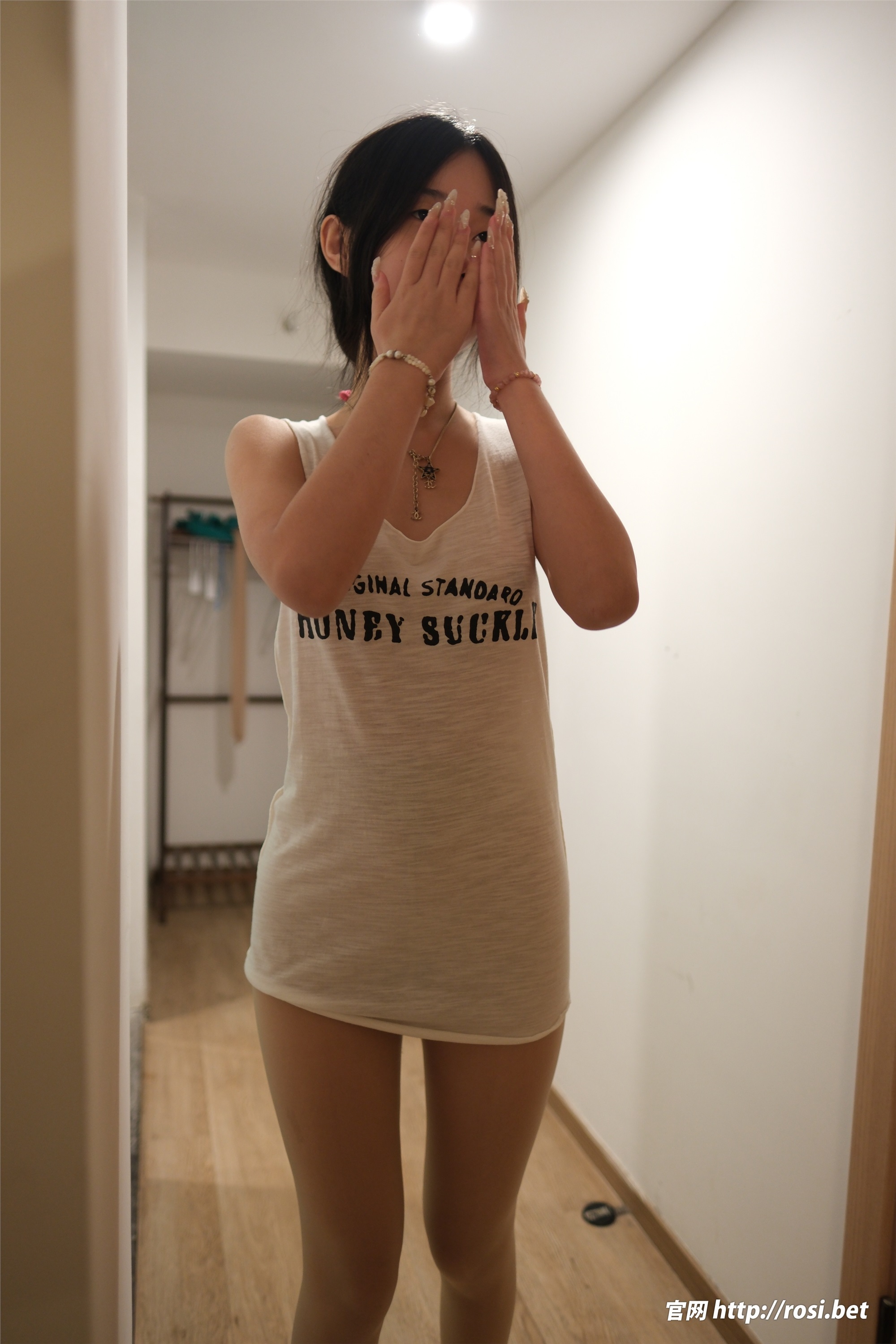 ROSI写真 2024.11.26 NO.4740